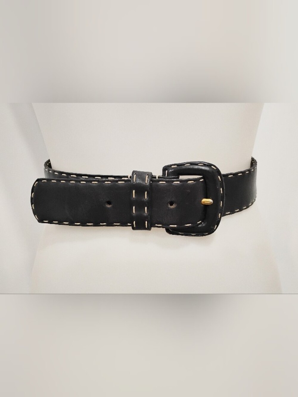 VINTAGE MAX MARA LEATHER BELT